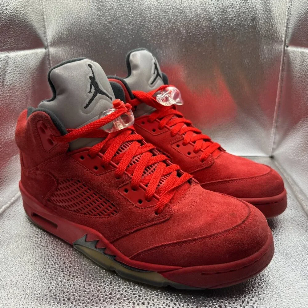 Size 10.5 Air Jordan V 5 Retro University Red Suede Athletic‎ Sneaker 136027-602